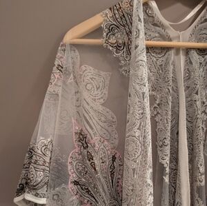 Pretty Persuasions OS Shawl